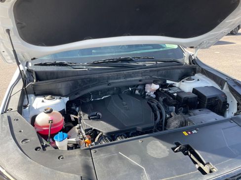 Used 2024 Kia Sorento S image 35