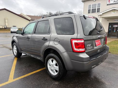 Used 2011 Ford Escape XLT w/ 201A Rapid Spec Order Code image 8