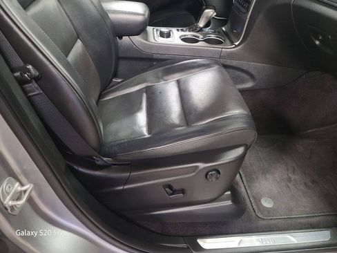 Used 2018 Jeep Grand Cherokee Overland AWD/4WD image 18