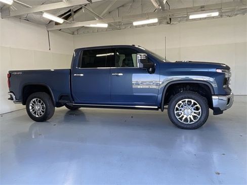 New 2026 Chevrolet Silverado 2500 LTZ w/ LTZ Premium Package image 12