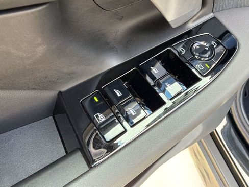 New 2026 BMW 530i image 20