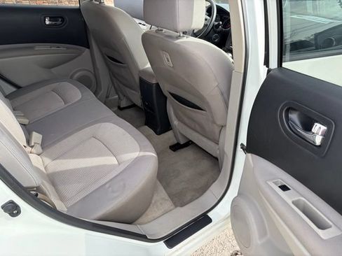 Used 2013 Nissan Rogue SV w/ Premium Pkg FWD image 28