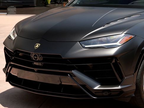 Used 2023 Lamborghini Urus S AWD/4WD image 13