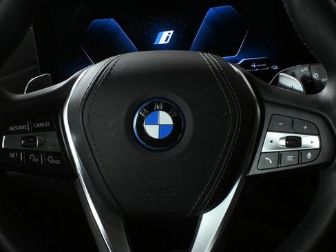 Used 2025 BMW X5 xDrive50e w/ Parking Assistance Package image 19