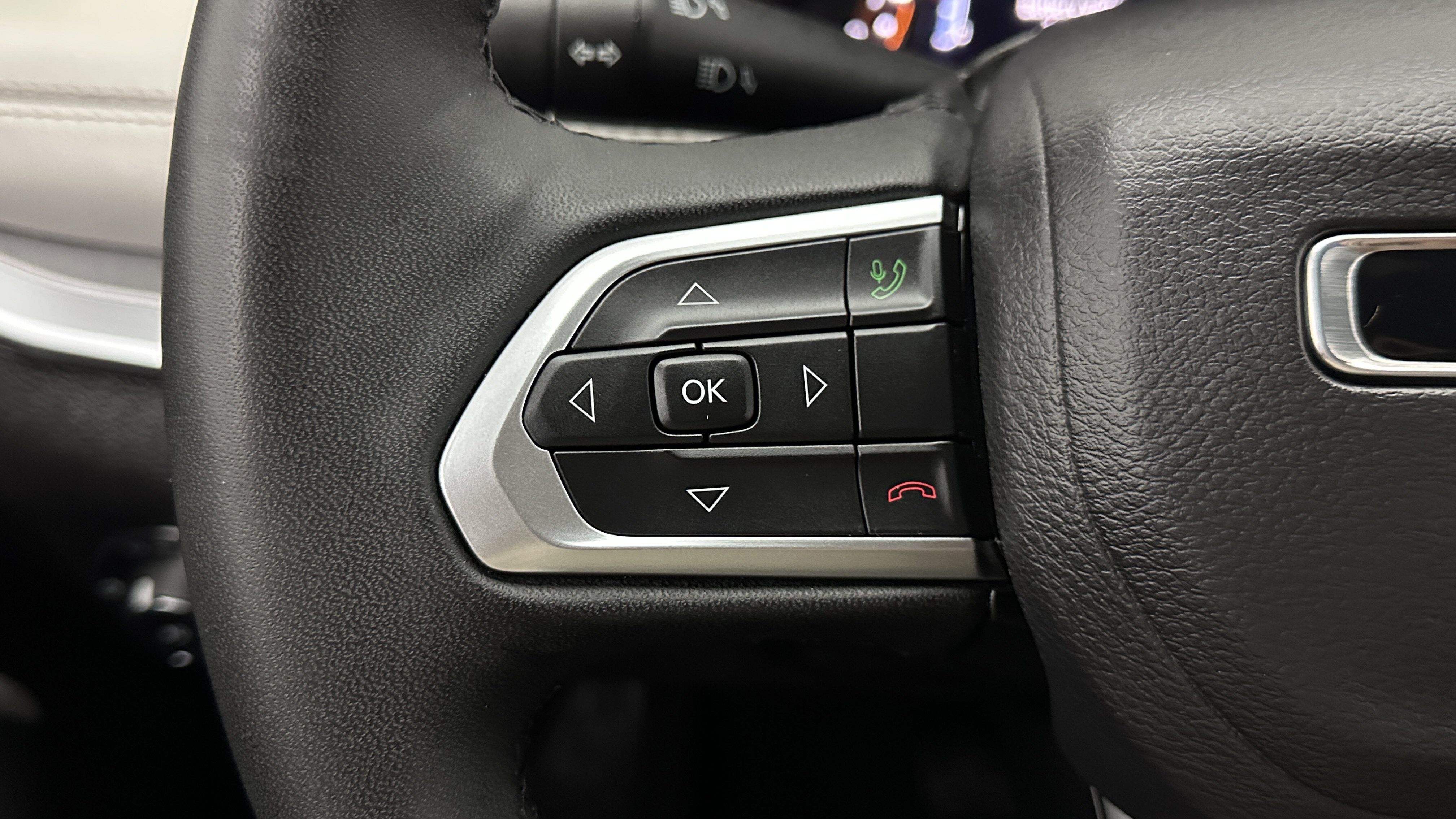 Used 2025 Jeep Compass Limited AWD/4WD image 18