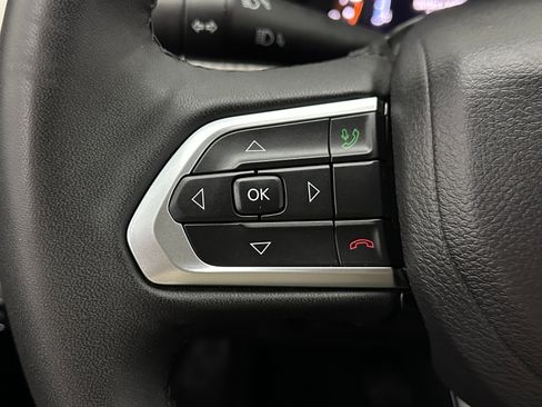 Used 2025 Jeep Compass Limited AWD/4WD image 18