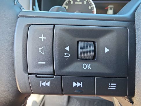 New 2026 Nissan Pathfinder SV FWD image 33