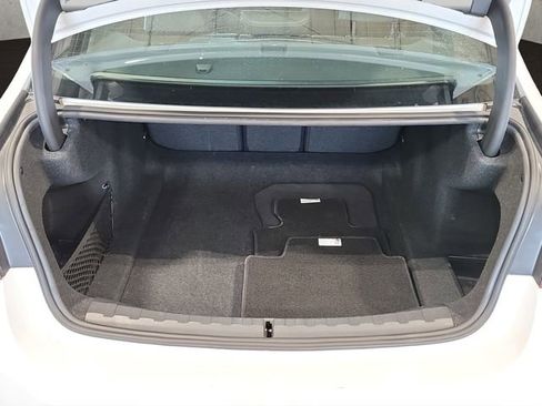 Used 2025 BMW 330i xDrive Sedan image 7