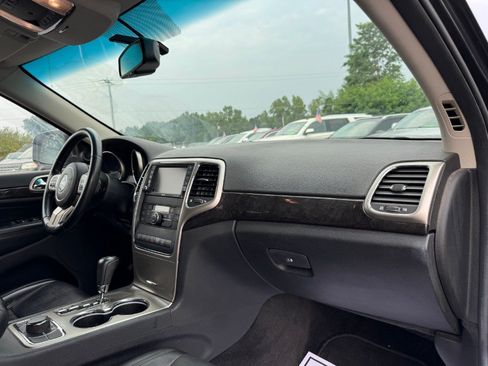 Used 2011 Jeep Grand Cherokee Laredo AWD/4WD image 20