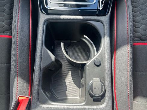 Certified 2025 Volkswagen GTI SE FWD image 15