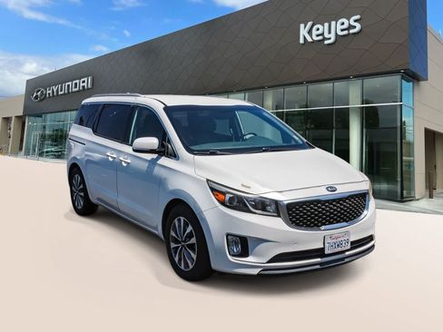 Used 2015 Kia Sedona SX FWD image 3