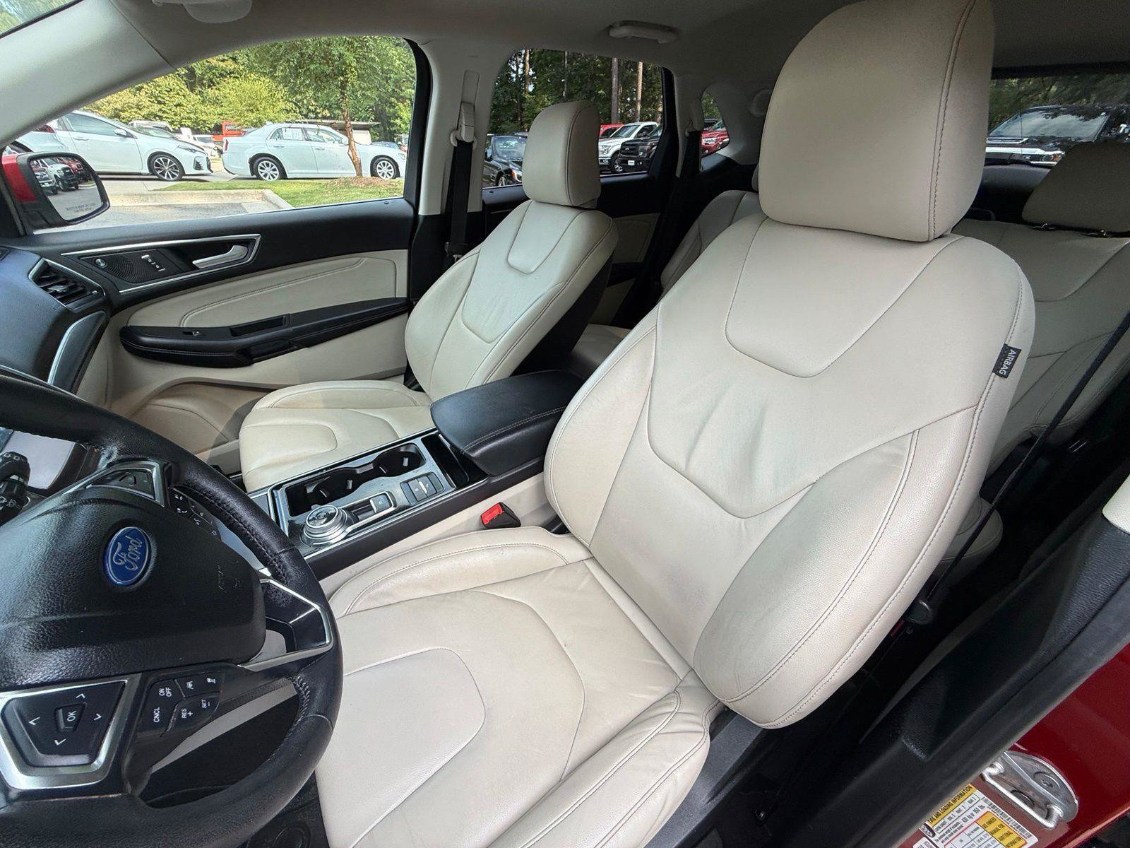 Used 2020 Ford Edge Titanium FWD image 53