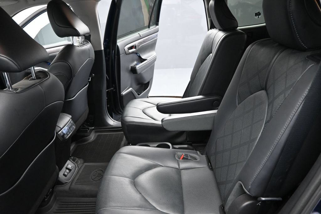 Used 2021 Toyota Highlander Platinum AWD/4WD image 15