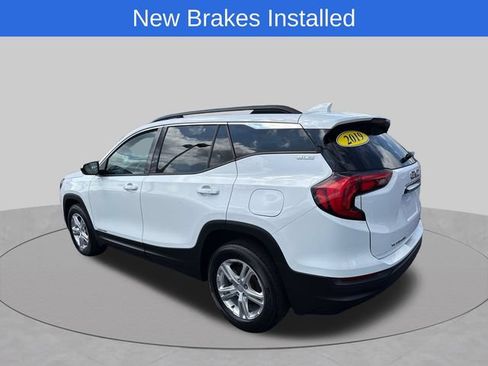 Used 2019 GMC Terrain SLE w/ Driver Convenience Package AWD/4WD image 3