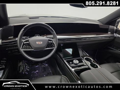 Used 2026 Cadillac Escalade Luxury AWD/4WD image 22