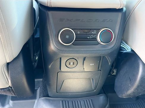 Used 2025 Ford Explorer Active w/ Active Comfort Package AWD/4WD image 26