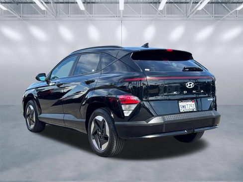 Used 2024 Hyundai Kona SEL FWD image 4