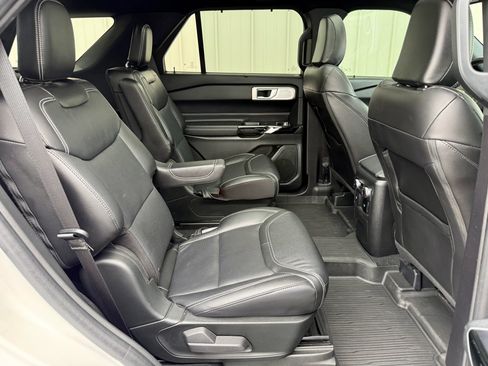 Used 2022 Ford Explorer ST w/ Equipment Group 401A AWD/4WD image 39