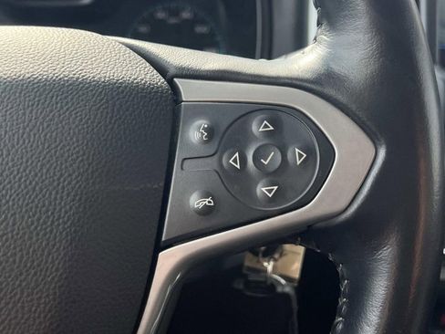 Used 2022 Chevrolet Colorado LT w/ LT Convenience Package image 21