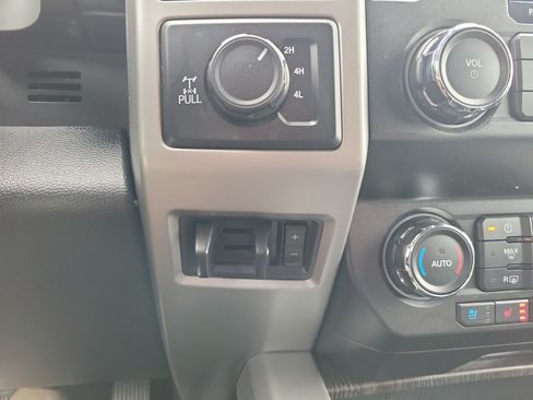 Used 2021 Ford F350 Lariat AWD/4WD image 30