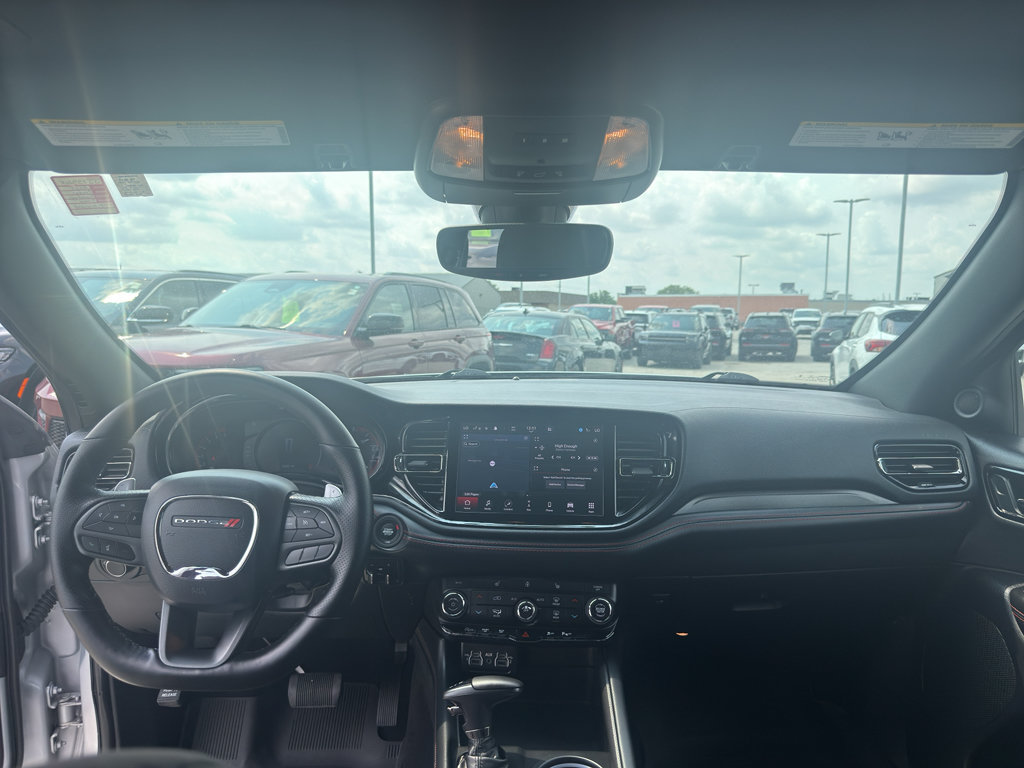 Used 2025 Dodge Durango GT w/ Blacktop Package AWD/4WD image 29