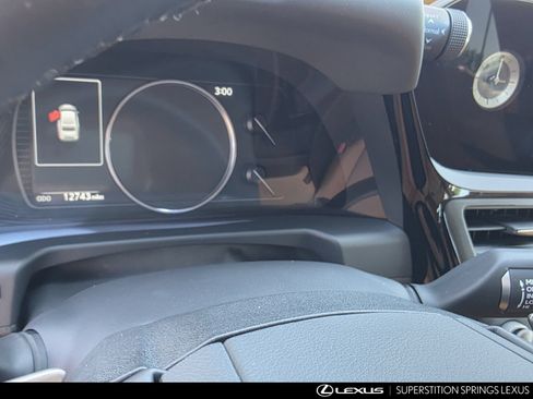 Used 2025 Lexus ES 350 w/ Accessory Package (Z2) FWD image 7
