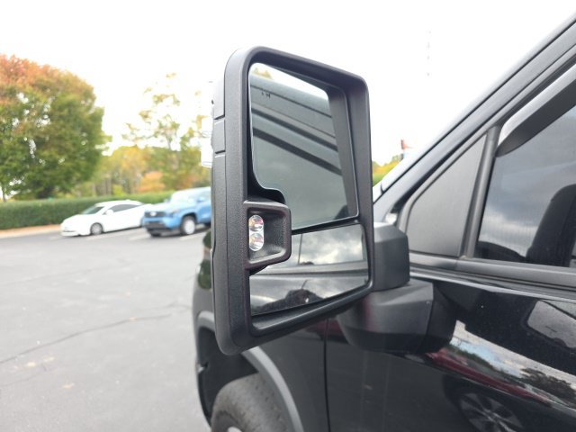 Used 2024 Chevrolet Silverado 2500 Custom w/ Custom Value Package AWD/4WD image 19