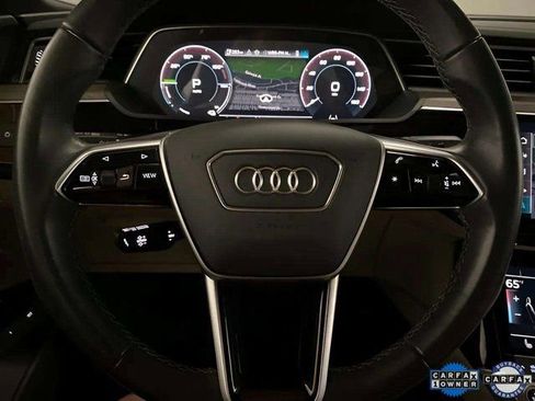 Used 2024 Audi Q8 e-tron Premium image 30