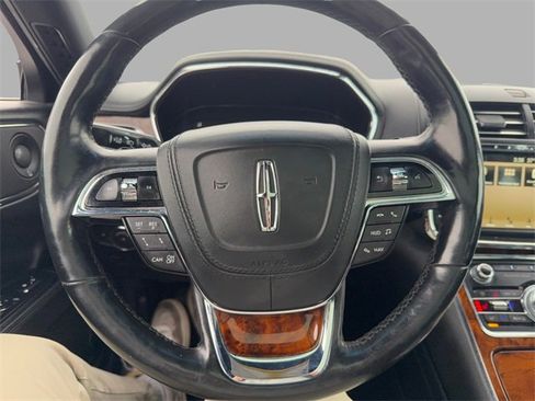 Used 2018 Lincoln Continental Reserve image 13