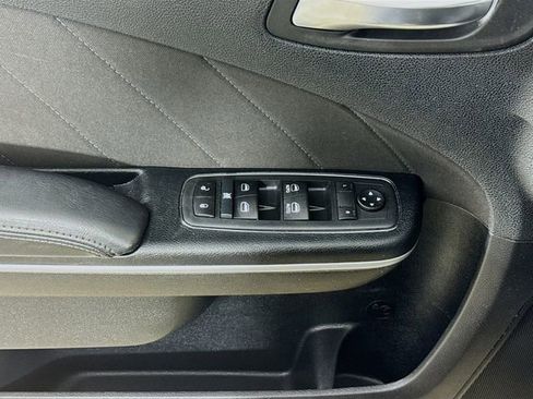 Used 2020 Dodge Charger SXT image 21