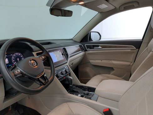 Used 2018 Volkswagen Atlas SEL Premium image 13