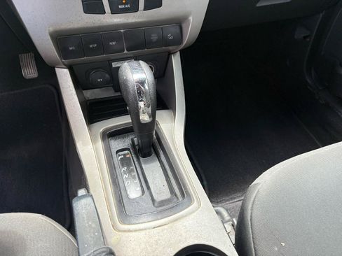 Used 2009 Ford Focus SES FWD image 33