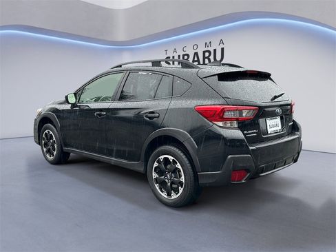 Certified 2023 Subaru Crosstrek 2.0i Premium image 3