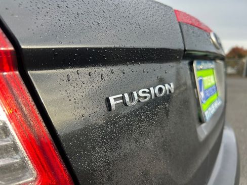 Used 2012 Ford Fusion SE FWD image 31