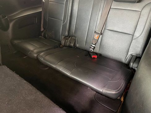 Used 2016 GMC Yukon XL SLE w/ Convenience Package image 23