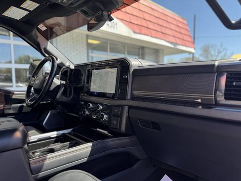 Used 2023 Ford F250 Platinum image 47