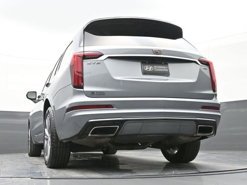 Used 2023 Cadillac XT6 Premium Luxury FWD image 48