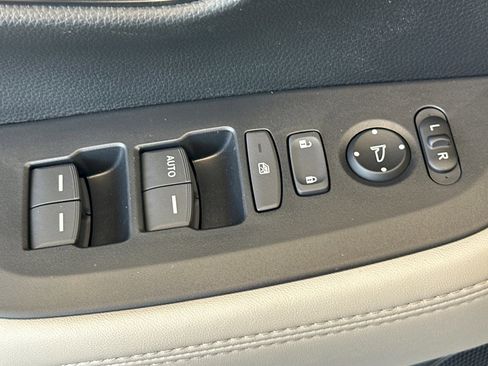 New 2026 Honda HR-V LX image 13