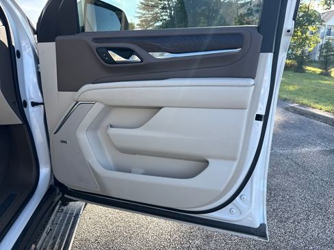 Used 2022 GMC Yukon Denali image 15