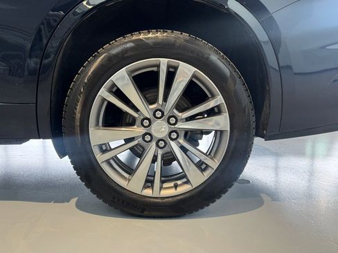 Used 2022 Cadillac XT6 Premium Luxury image 14