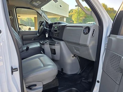 Used 2021 Ford E-450 and Econoline 450 Super Duty w/ Power Windows & Locks Group image 36