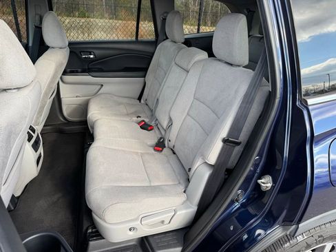 Used 2019 Honda Pilot EX image 19