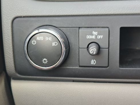 Used 2011 Chevrolet Tahoe LTZ RWD image 22