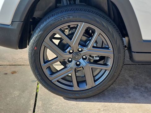 New 2026 Jeep Compass Latitude image 35