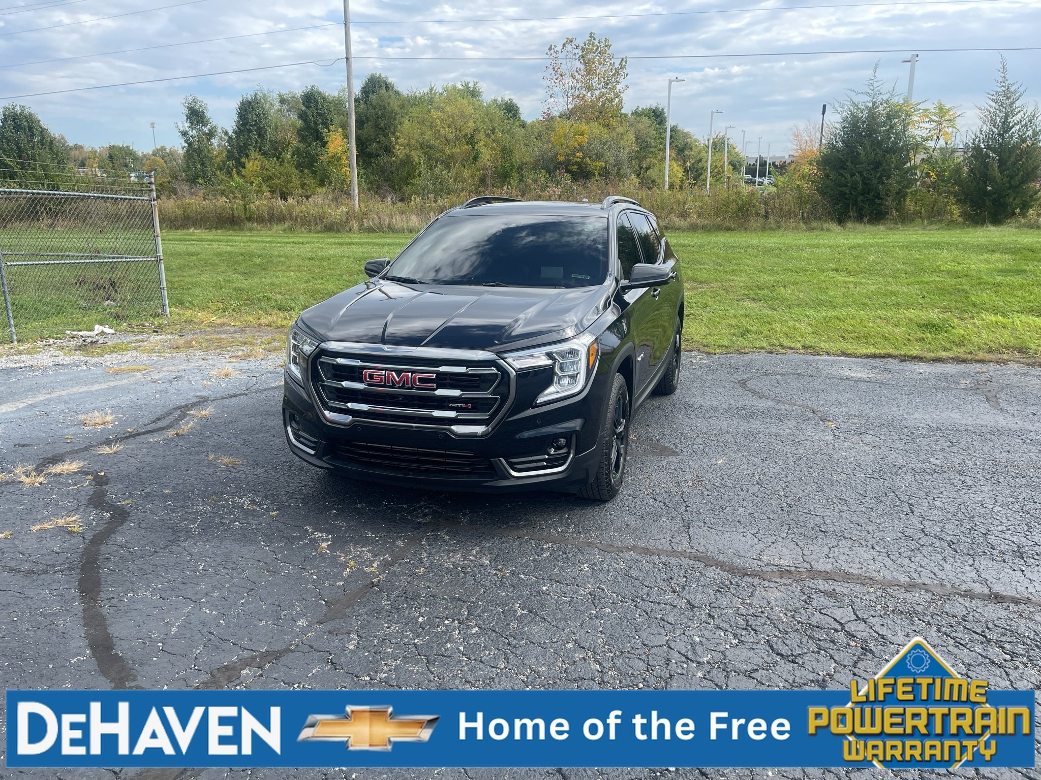 Used 2024 GMC Terrain AT4 w/ Tech Package AWD/4WD image 1