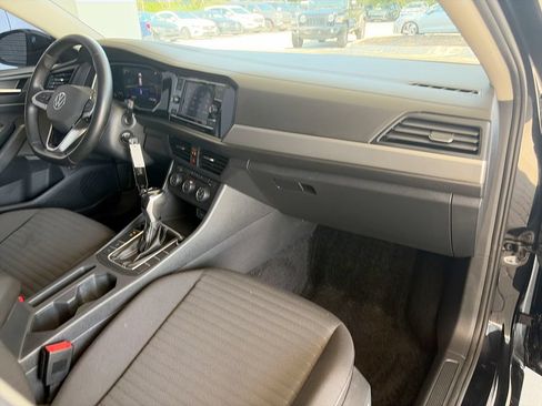 Certified 2024 Volkswagen Jetta S FWD image 27