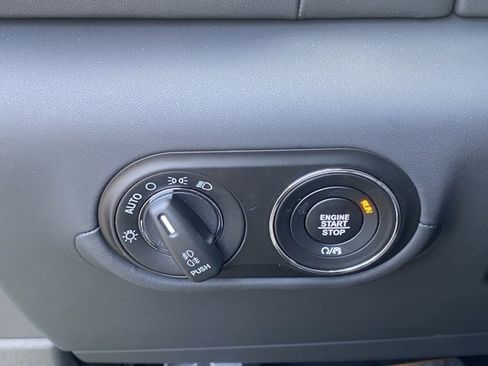 New 2023 Maserati Levante Modena image 35