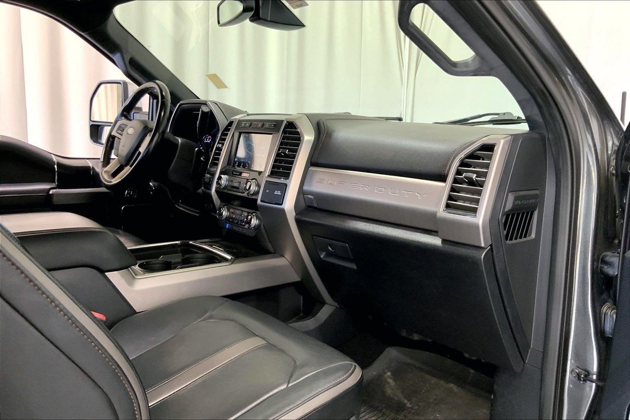 Used 2019 Ford F250 Platinum w/ Platinum Ultimate Package AWD/4WD image 28