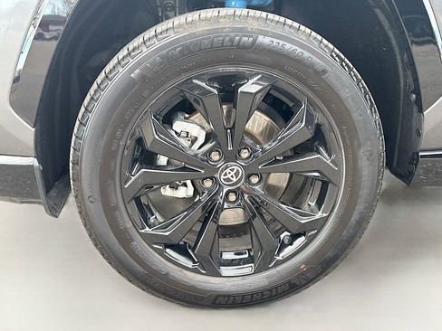 Used 2025 Toyota RAV4 XSE w/ Weather Package image 31