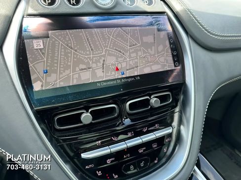 Used 2021 Aston Martin DBX AWD/4WD image 11